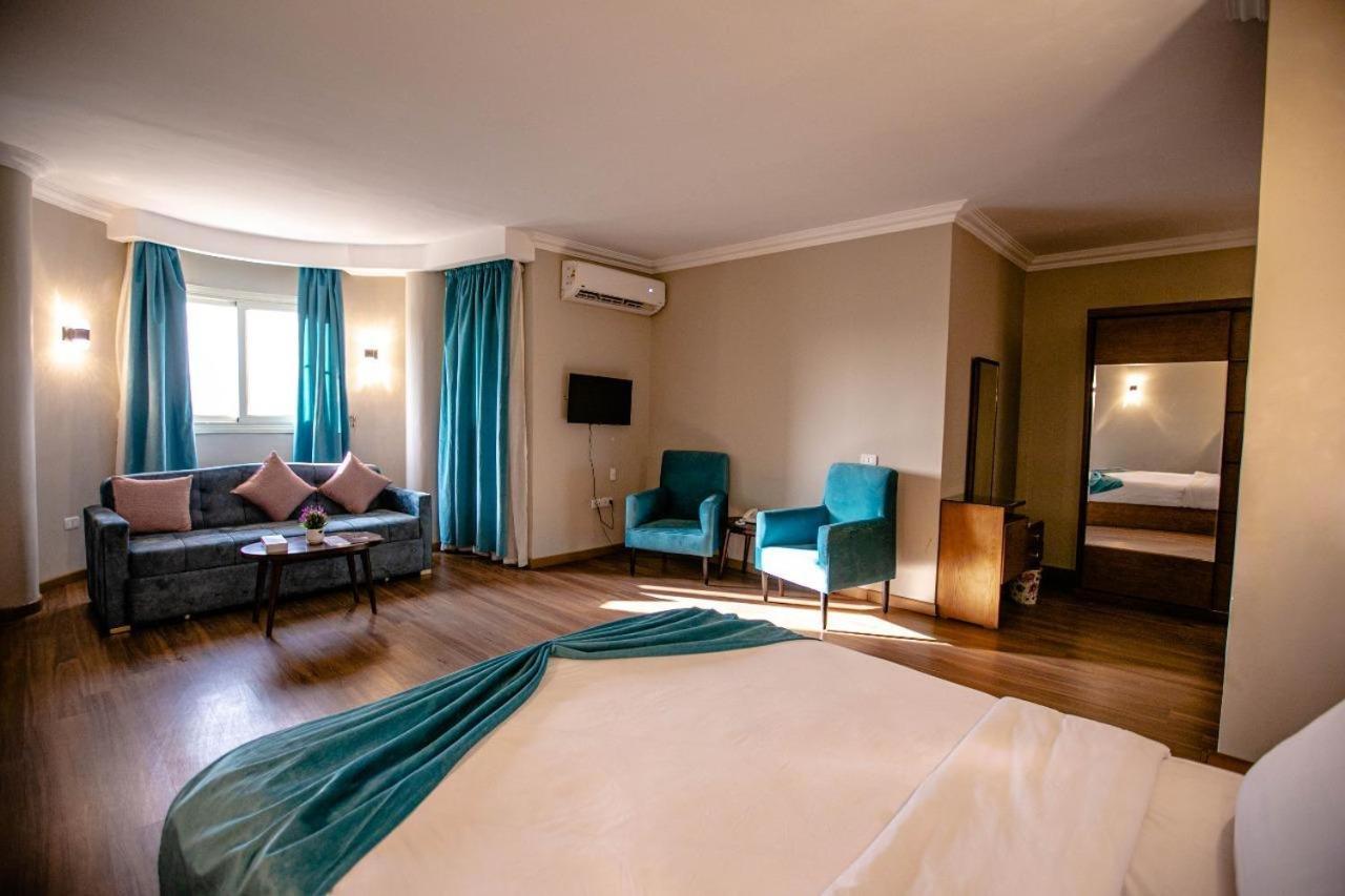 Pyramids Oasis Hotel Kafret el-Gabal 외부 사진
